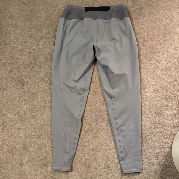 Lululemon surge hybrid - Picture 2 of 4